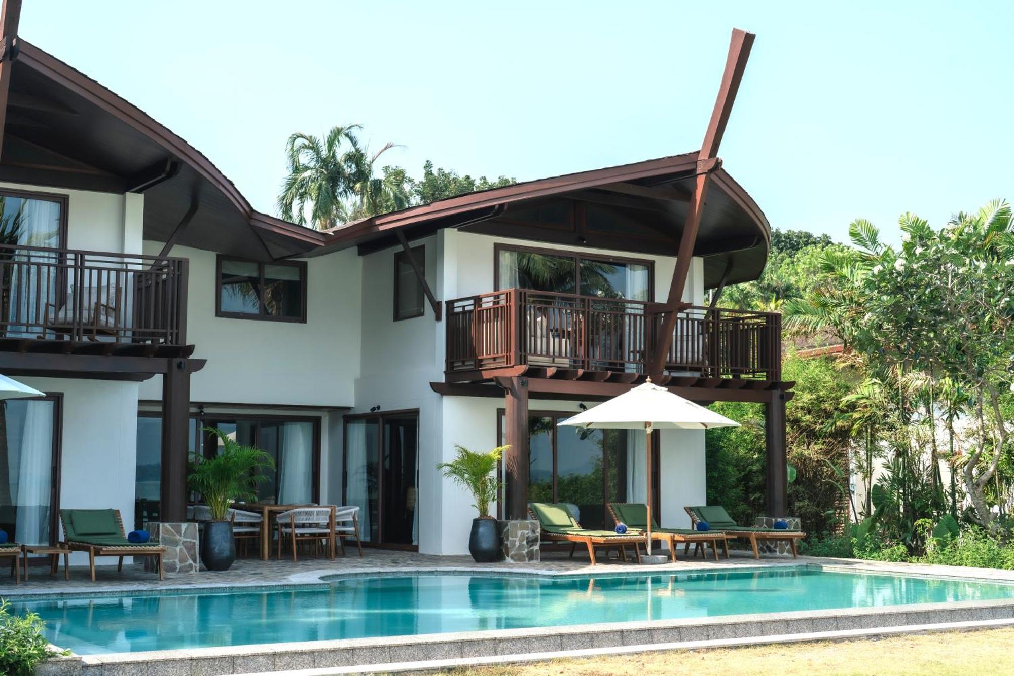 Hotel Barcelo Coconut Island, Phuket Extérieur photo Villa at the resort