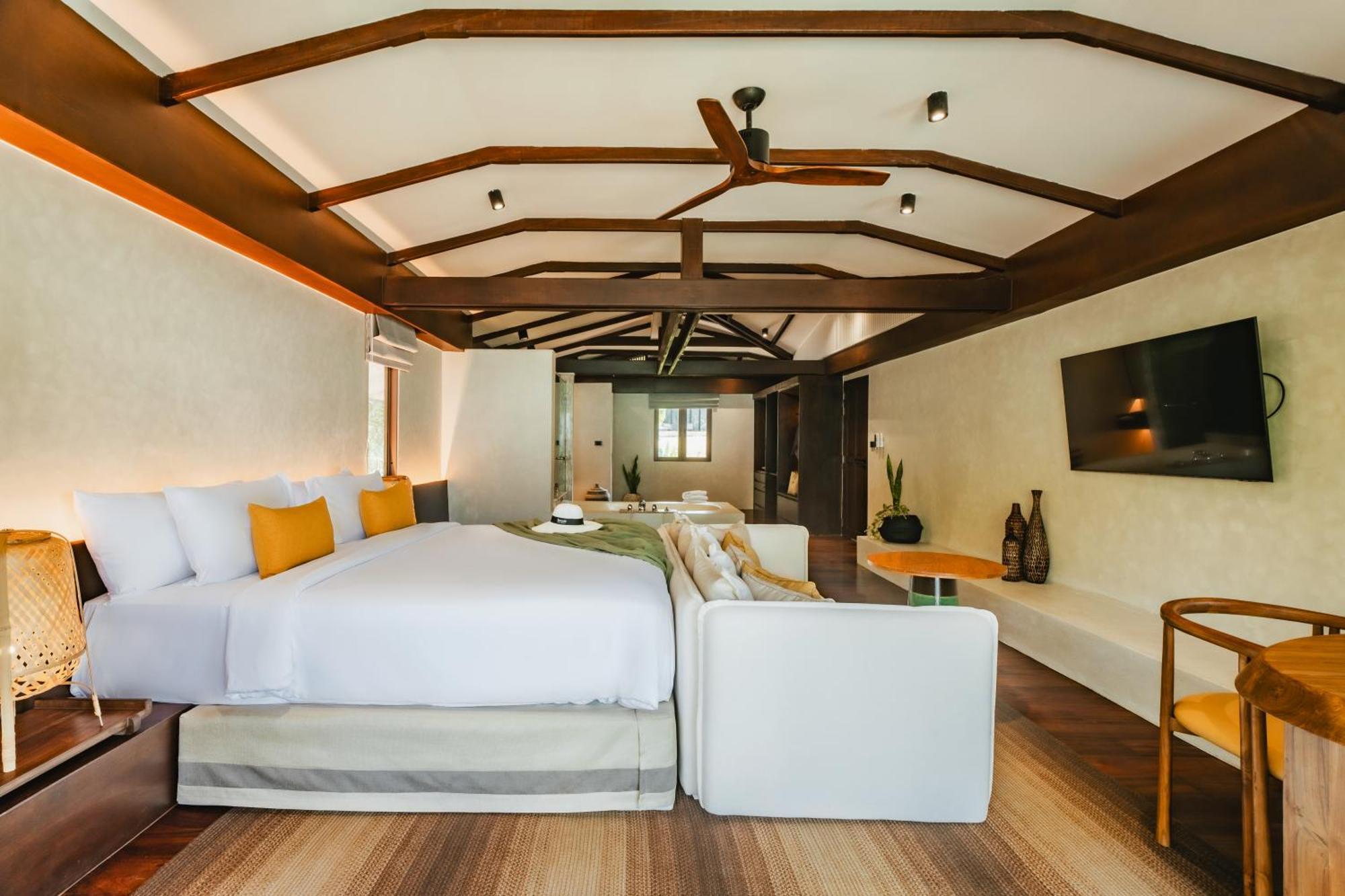 Hotel Barcelo Coconut Island, Phuket Extérieur photo Deluxe Ocean View
