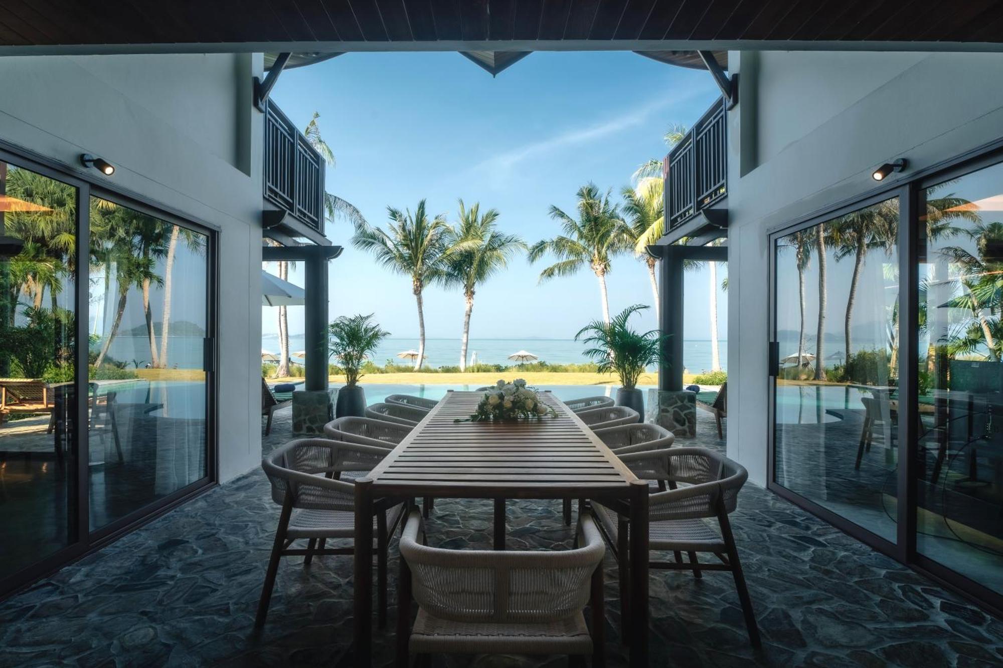 Hotel Barcelo Coconut Island, Phuket Extérieur photo The Beachfront Villa