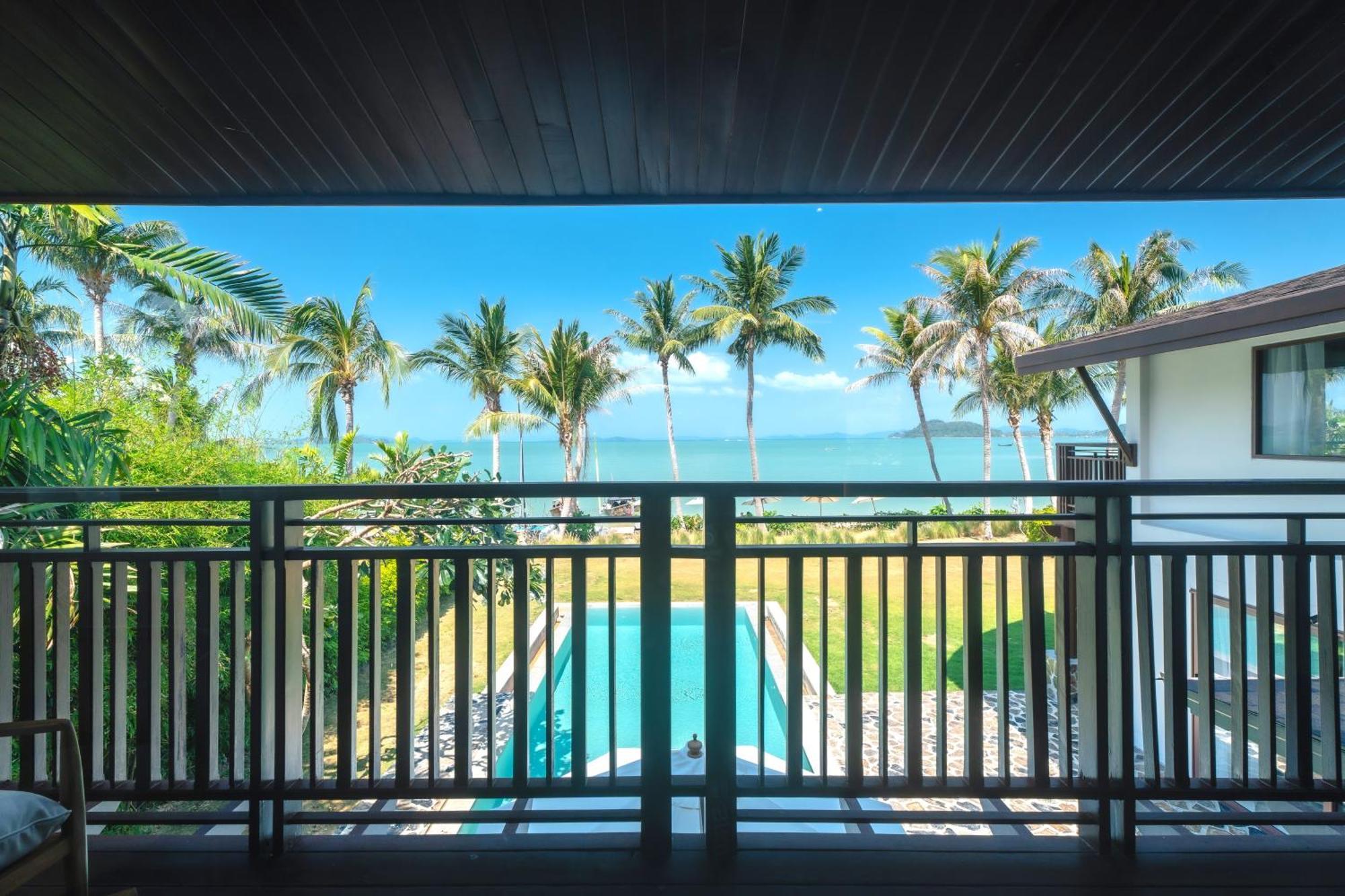 Hotel Barcelo Coconut Island, Phuket Extérieur photo View from the balcony of a hotel room