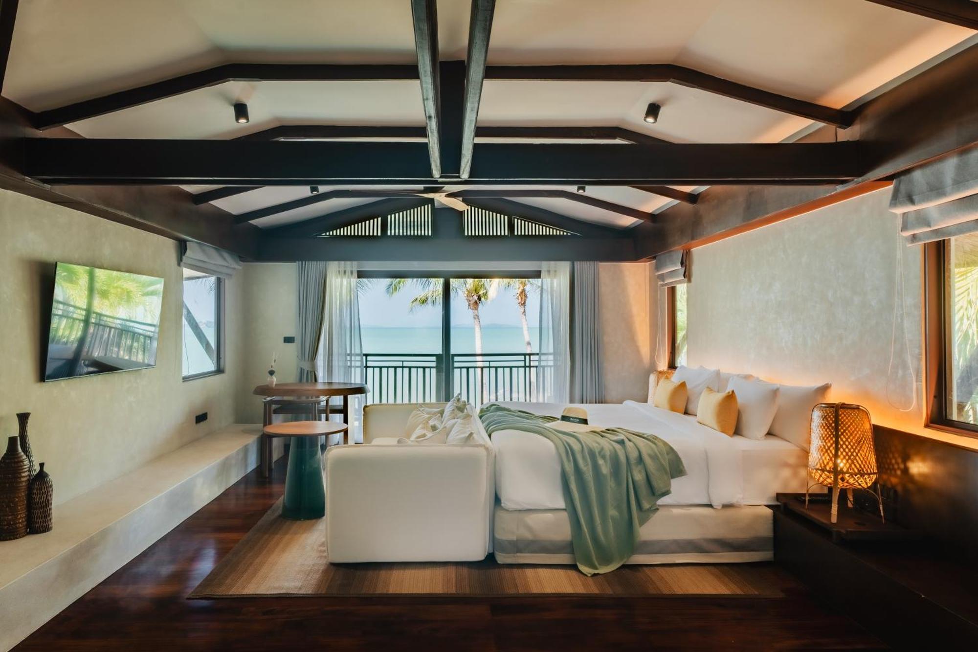 Hotel Barcelo Coconut Island, Phuket Extérieur photo A bedroom at the resort